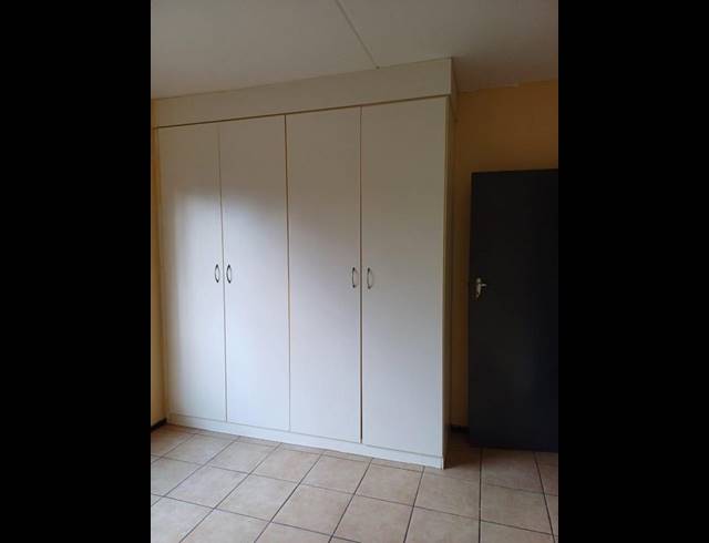 2 BEDROOM PROPERTY TO RENT IN SONNEVELD